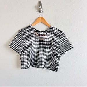 Mustard Seed Gold Neck Plated Houndstooth Quilted Short Sleeve Zip Crop Blouse